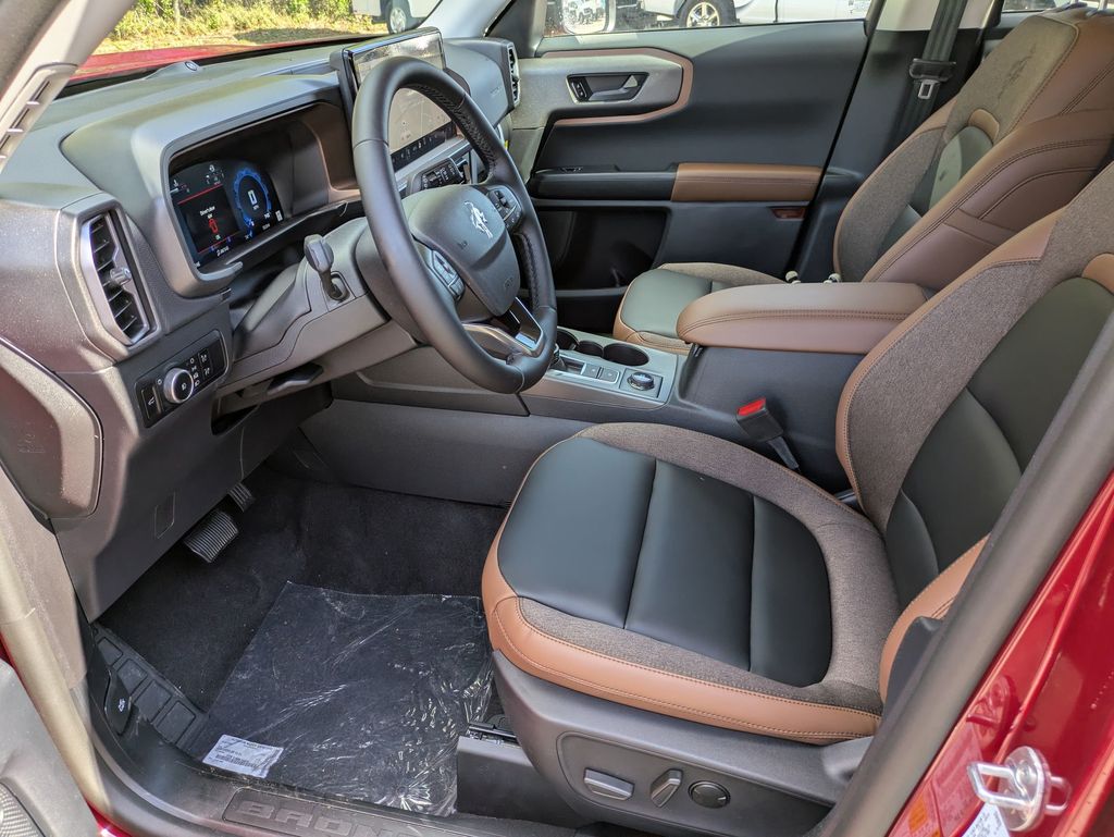 2025 Ford Bronco Sport Outer Banks photo 10