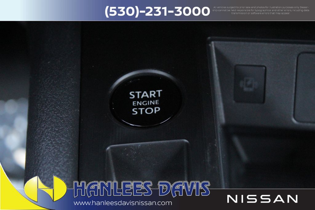 2025 Nissan Kicks SV photo 7