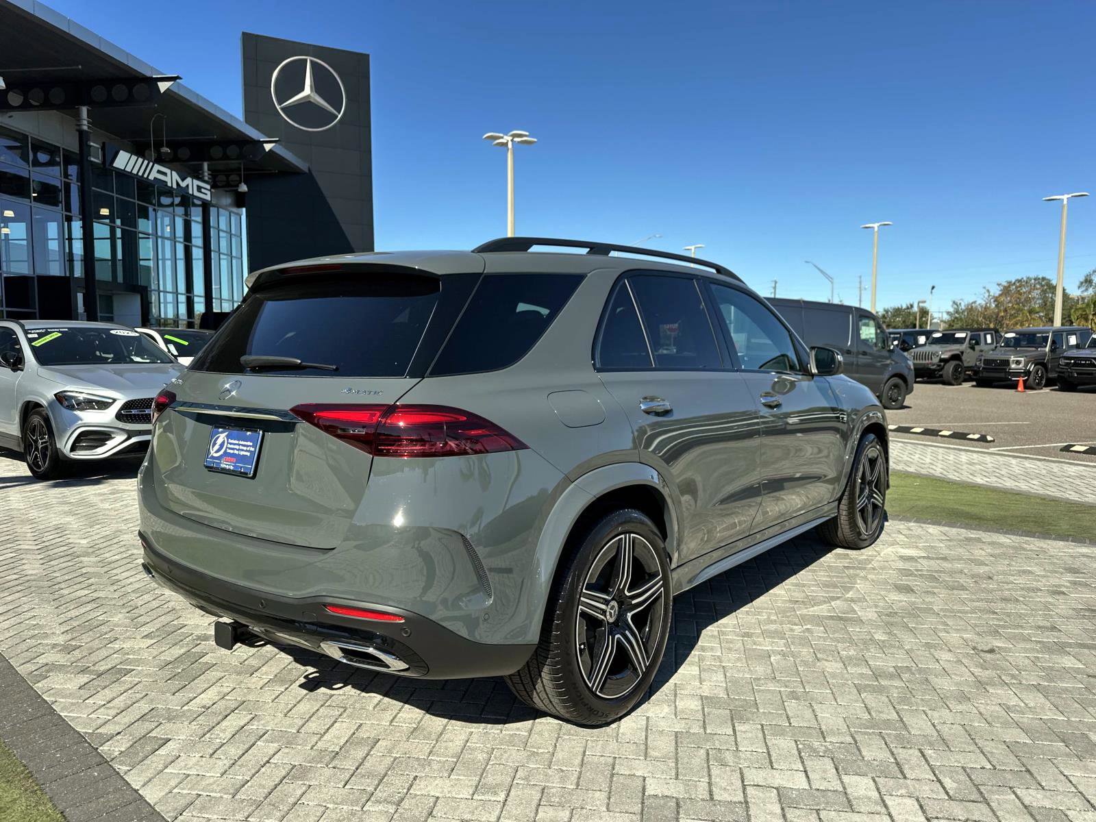 2026 Mercedes Benz GLE 450 4MATIC photo 4
