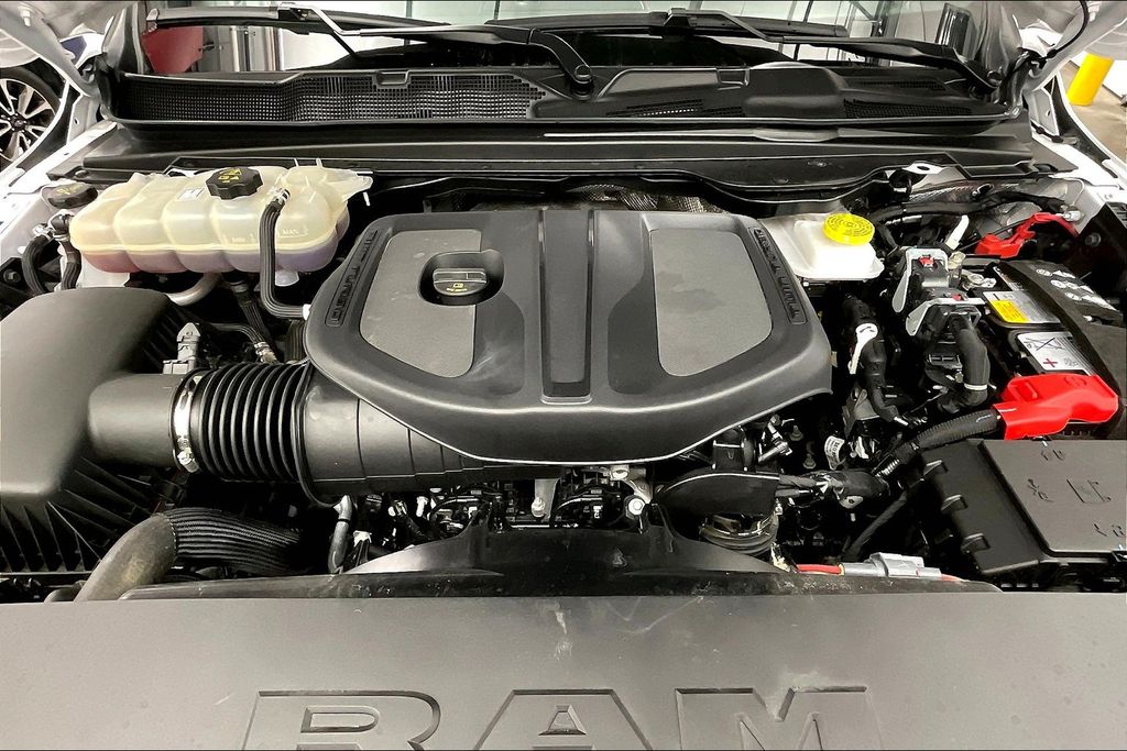 2025 Ram 1500 Big Horn Lone Star photo 9
