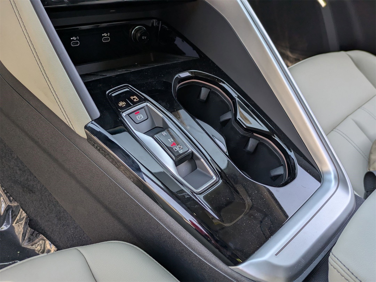 2025 Audi Q5 Premium photo 2