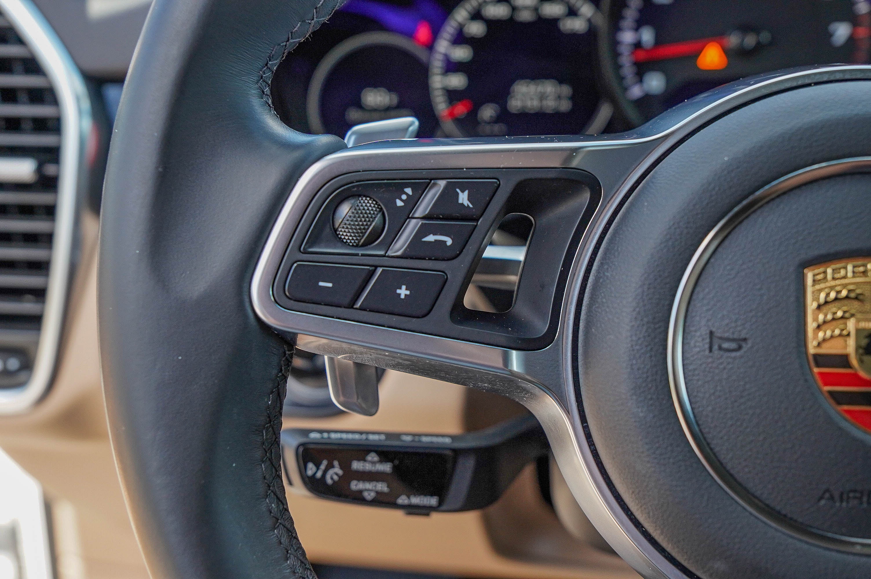 2021 Porsche Cayenne Base photo 13