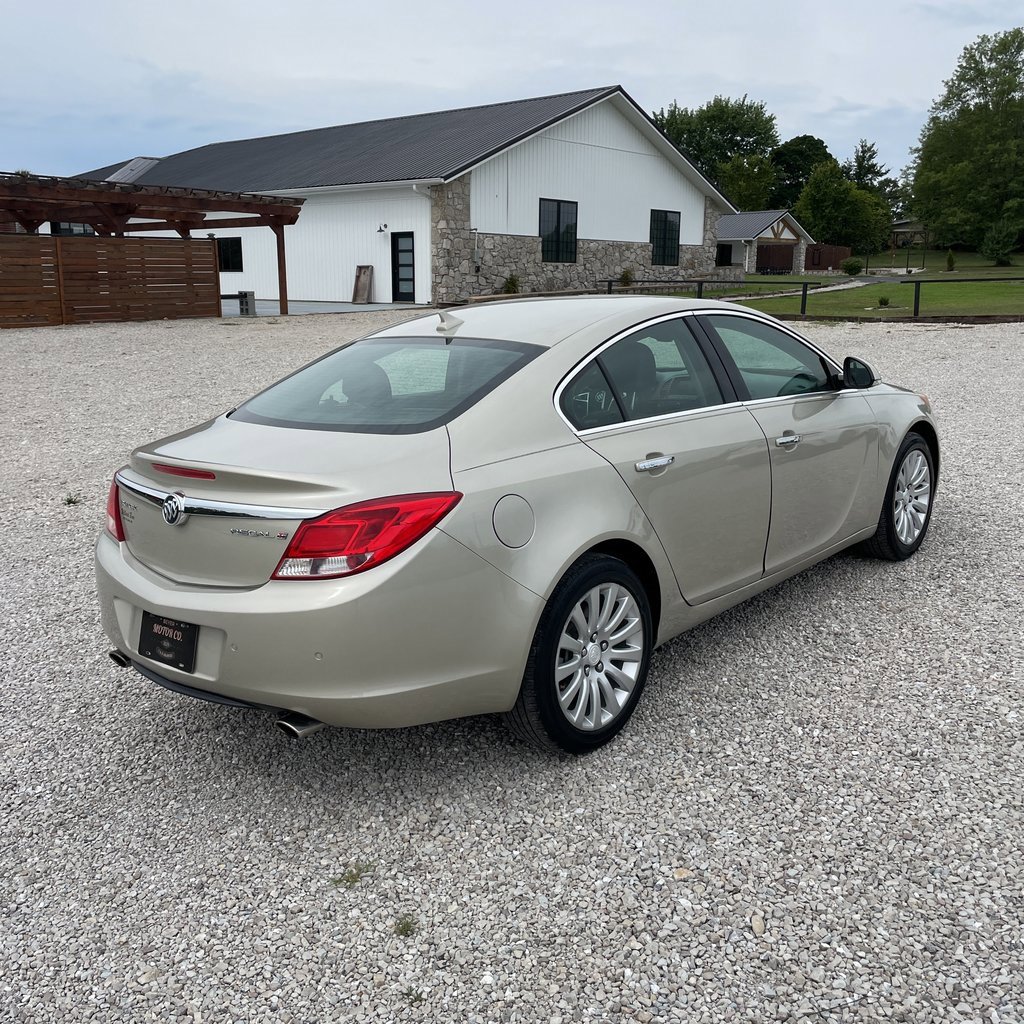 2013 Buick Regal Premium I photo 5