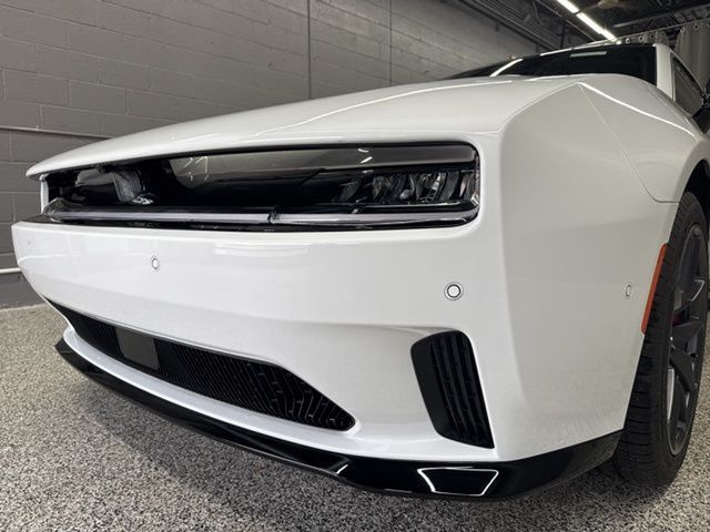 2024 Dodge Charger R/T Scat Pack photo 7