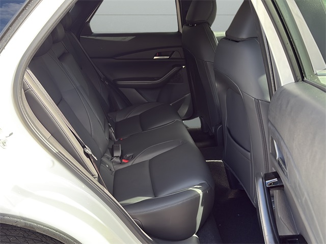 2025 Mazda CX-30 2.5 S Preferred photo 14