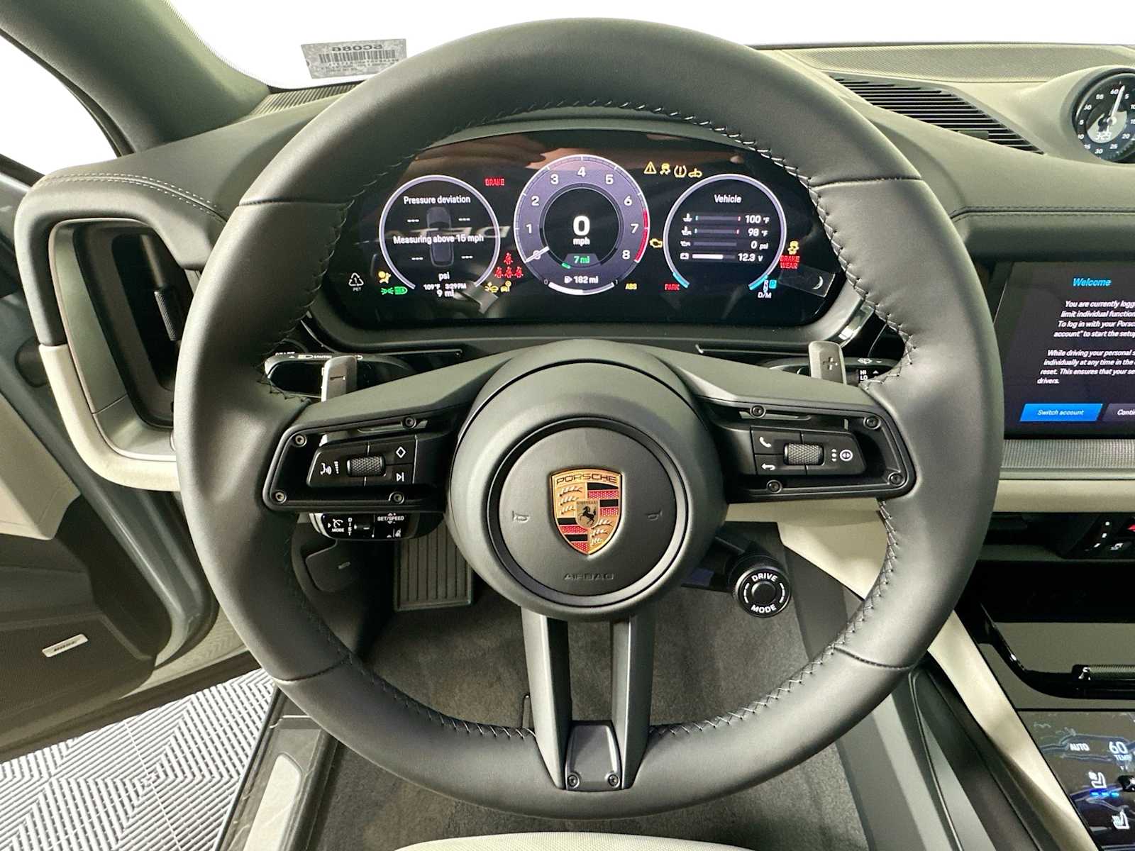 2025 Porsche Cayenne E-Hybrid photo 14