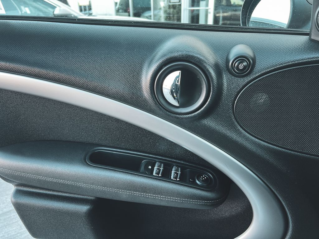 2016 Mini Countryman photo 13