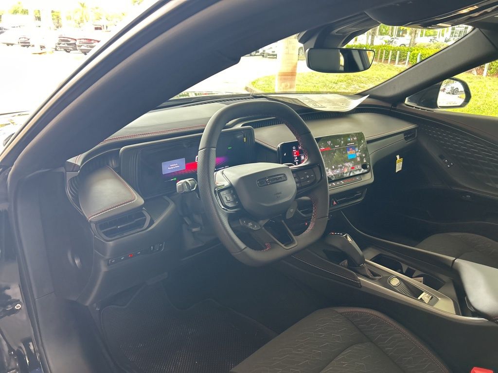 2025 Dodge Charger R/T photo 6