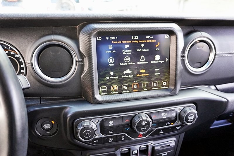 Certified Used 2021 Gray Jeep Overland image 27