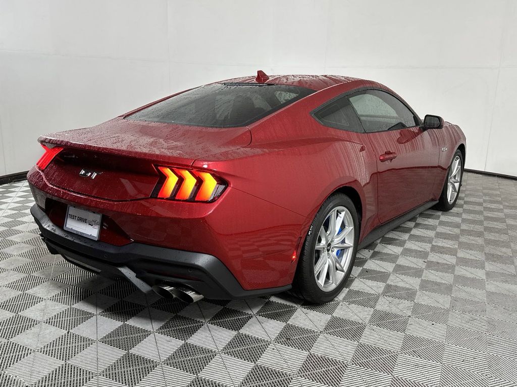 2024 Ford Mustang GT Premium photo 7