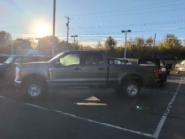 2026 Ford F-250 XL photo 2