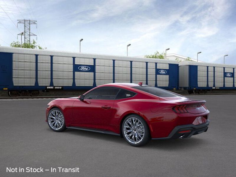 2025 Ford Mustang EcoBoost Premium photo 4