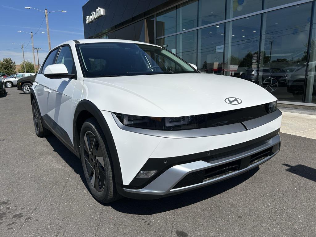 2025 Hyundai Ioniq 5 SE photo 2