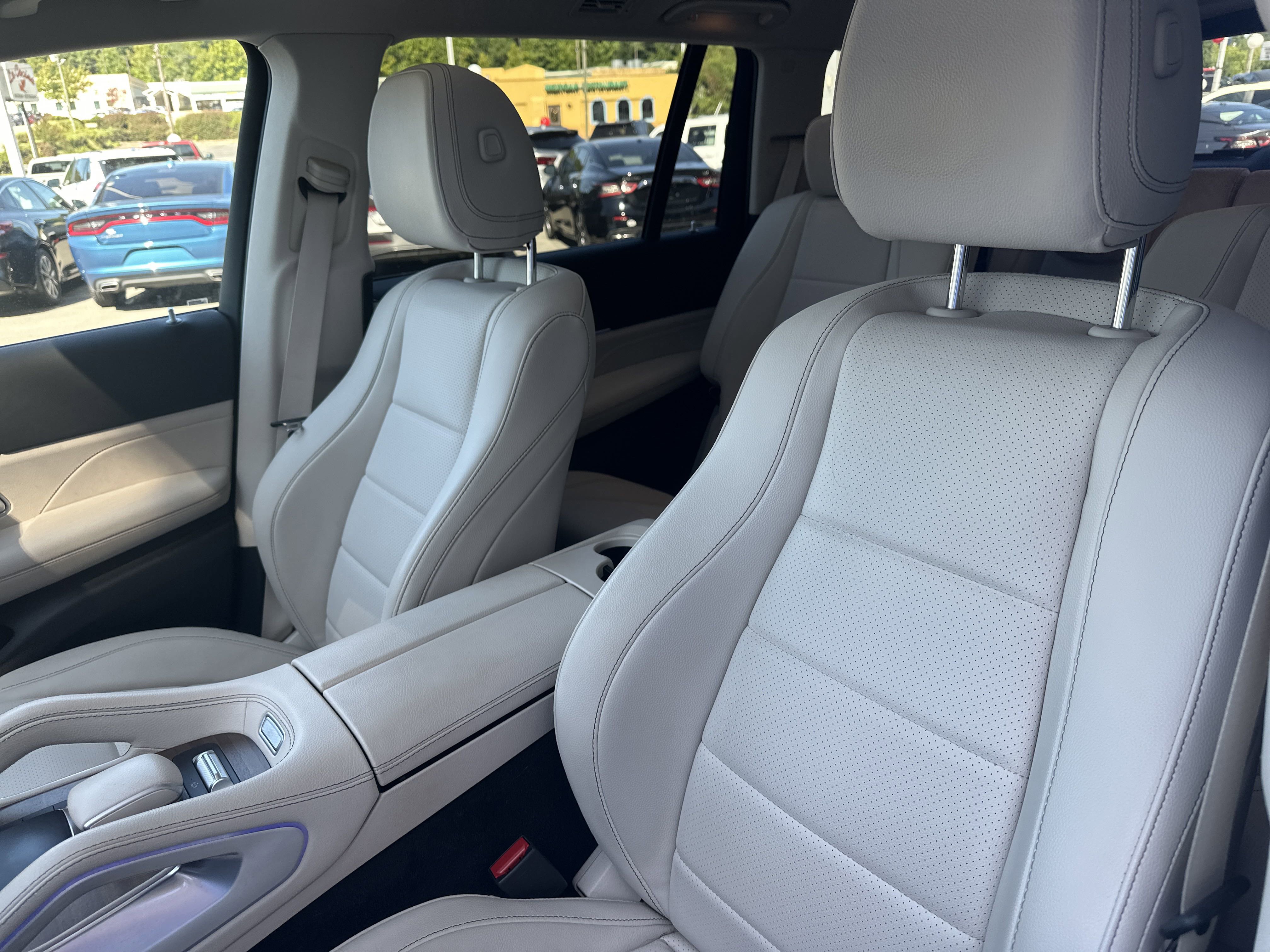 2023 Mercedes Benz GLS 450 4MATIC photo 15
