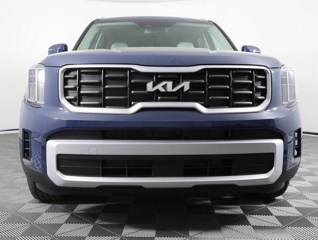 2025 Kia Telluride S photo 2