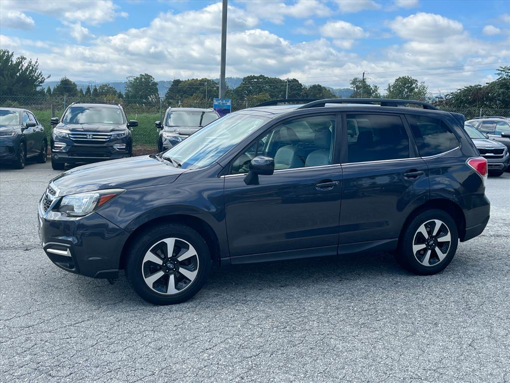 2017 Subaru Forester 2.5i Limited photo 4