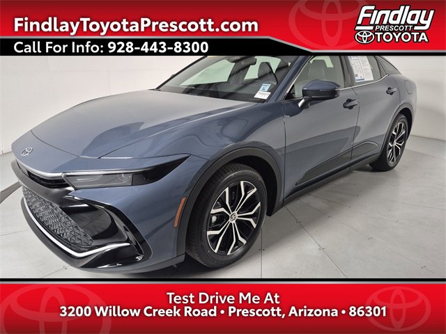 2025 Toyota Crown XLE's photo