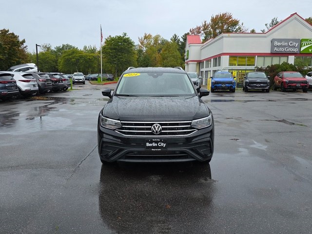 2024 Volkswagen Tiguan SE Wolfsburg Edition photo 2