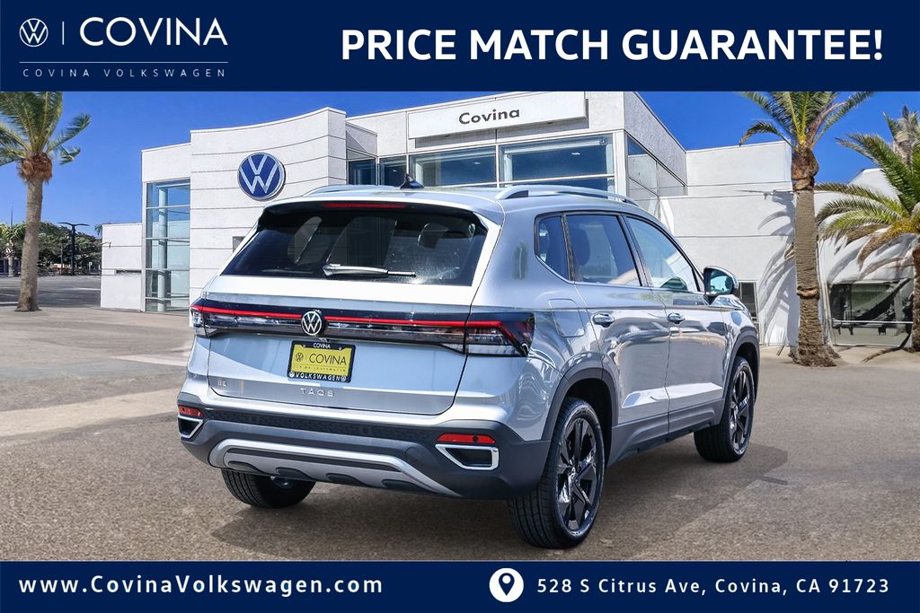 2025 Volkswagen Taos SE photo 2