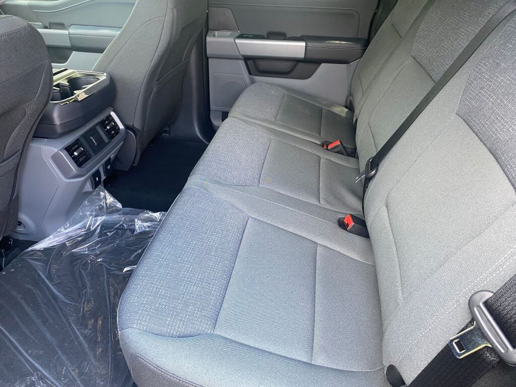 2025 Ford F-150 XLT photo 12