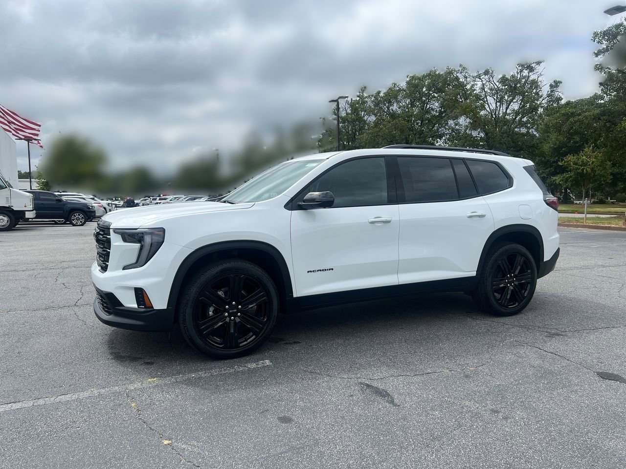 2026 GMC Acadia Elevation's photo
