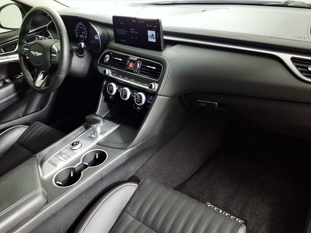 2023 Genesis G70 3.3T photo 12