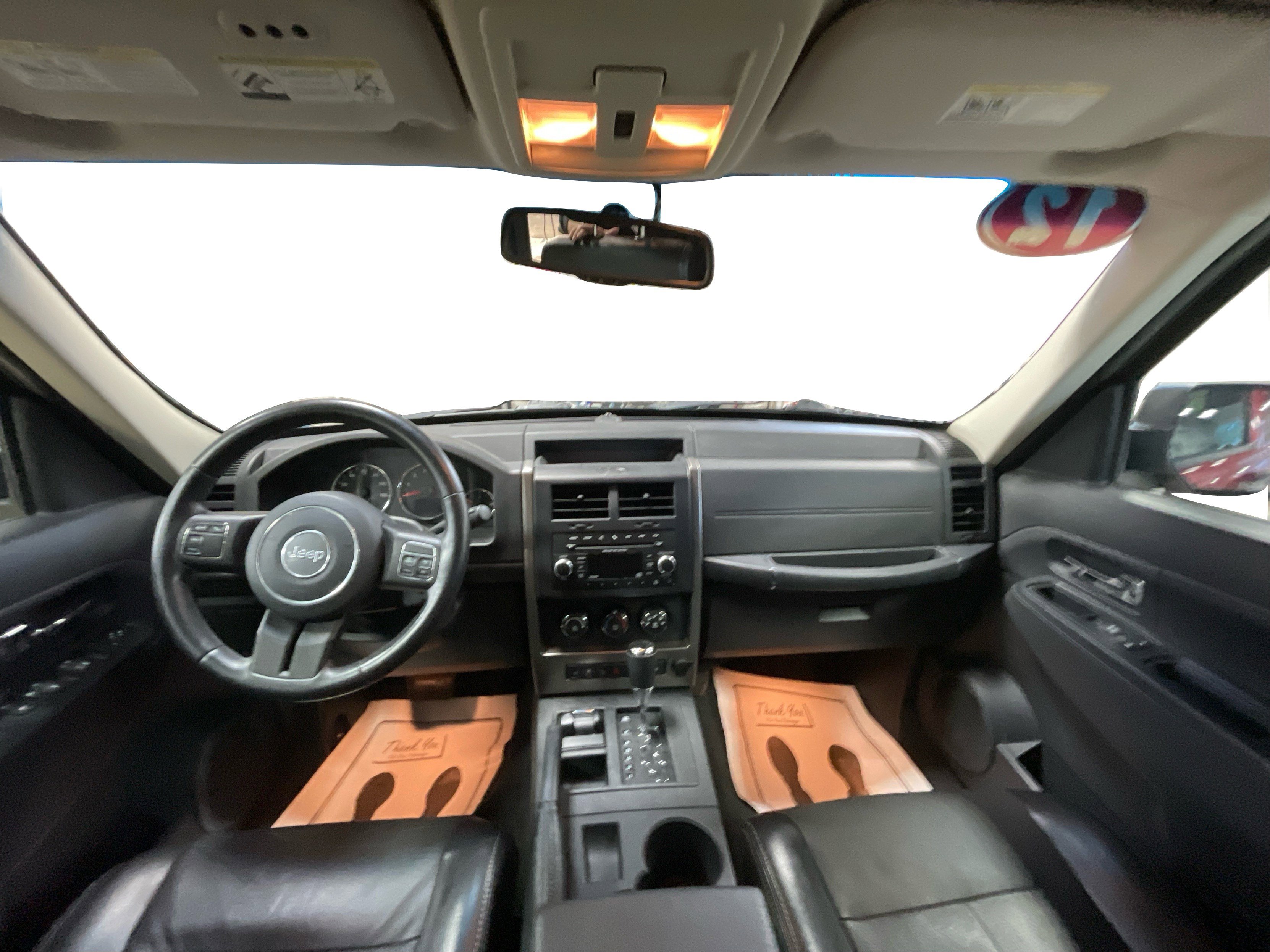 2012 Jeep Liberty Sport photo 17