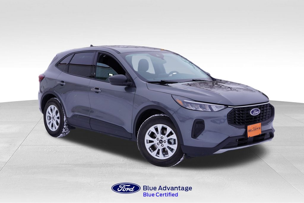 2025 Ford Escape Active's photo
