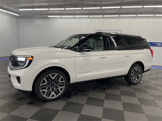 2025 Ford Expedition Platinum's photo