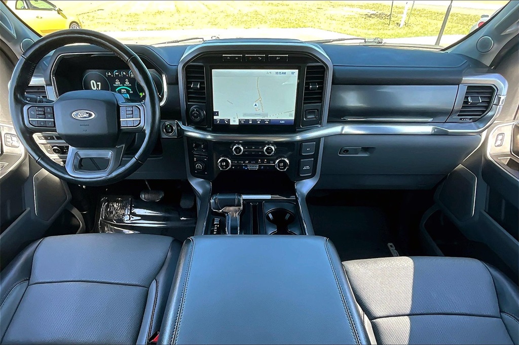 2021 Ford F-150 Lariat photo 16