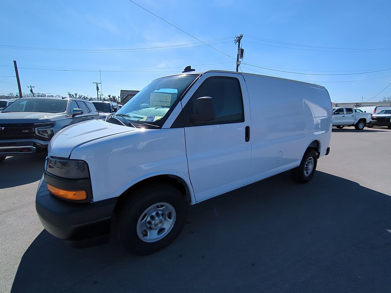 2025 Chevrolet Express Cargo Work Van's photo