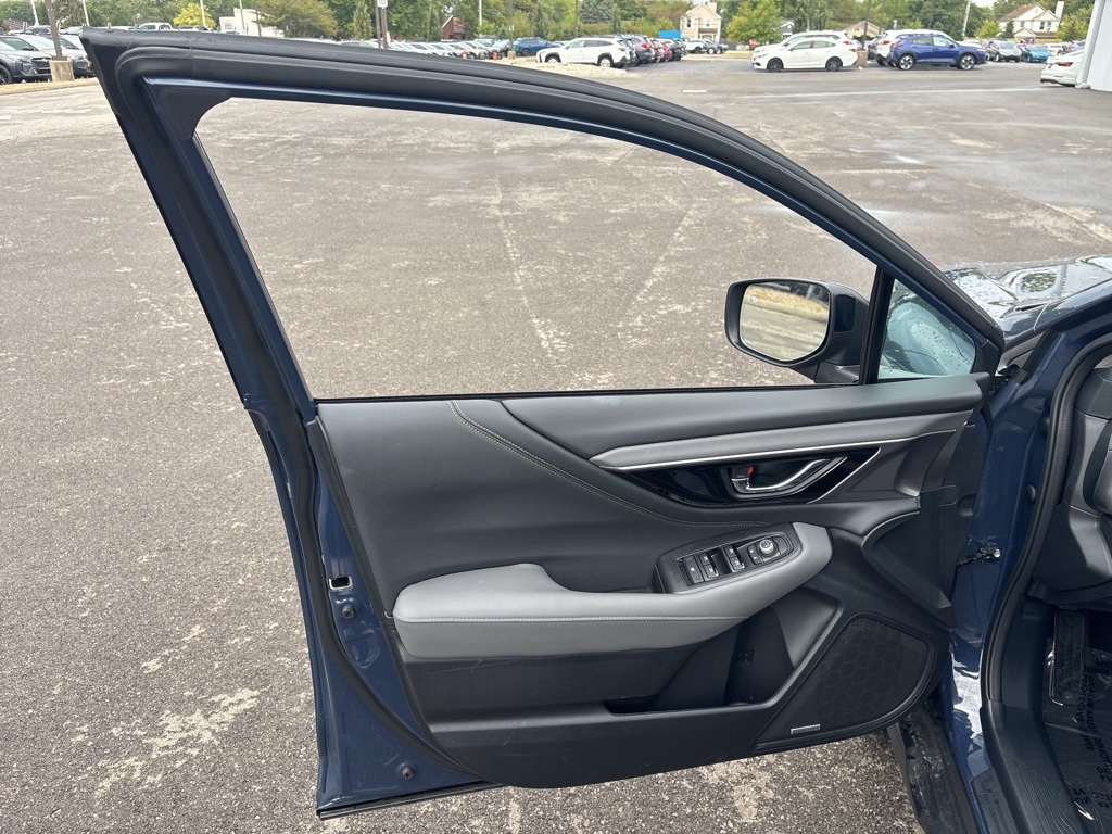 2025 Subaru Outback Onyx Edition photo 19