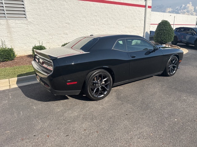 2022 Dodge Challenger R/T photo 3
