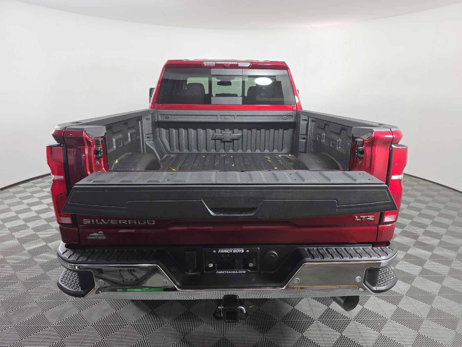 2026 Chevrolet Silverado 2500HD LTZ photo 4