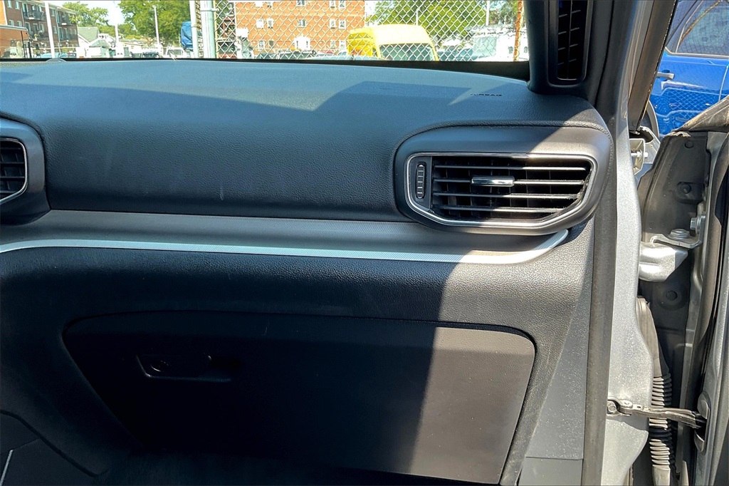 2020 Ford Explorer XLT photo 14