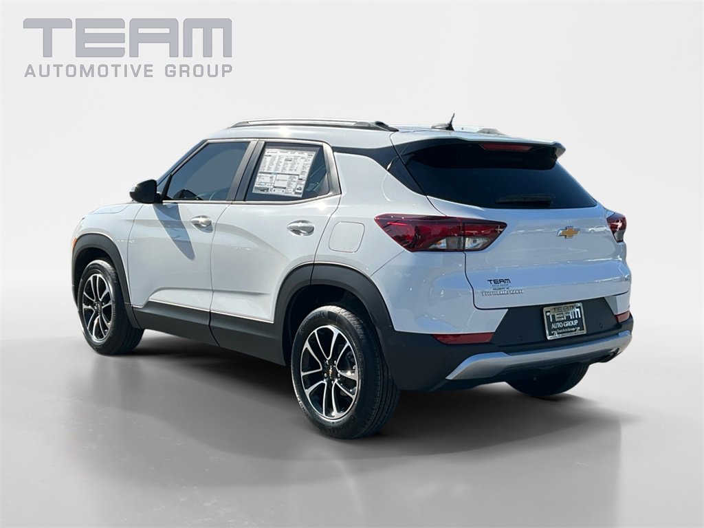 2026 Chevrolet Trailblazer LT photo 3