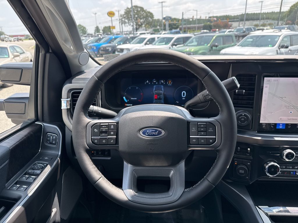 2025 Ford F-350 Lariat photo 23