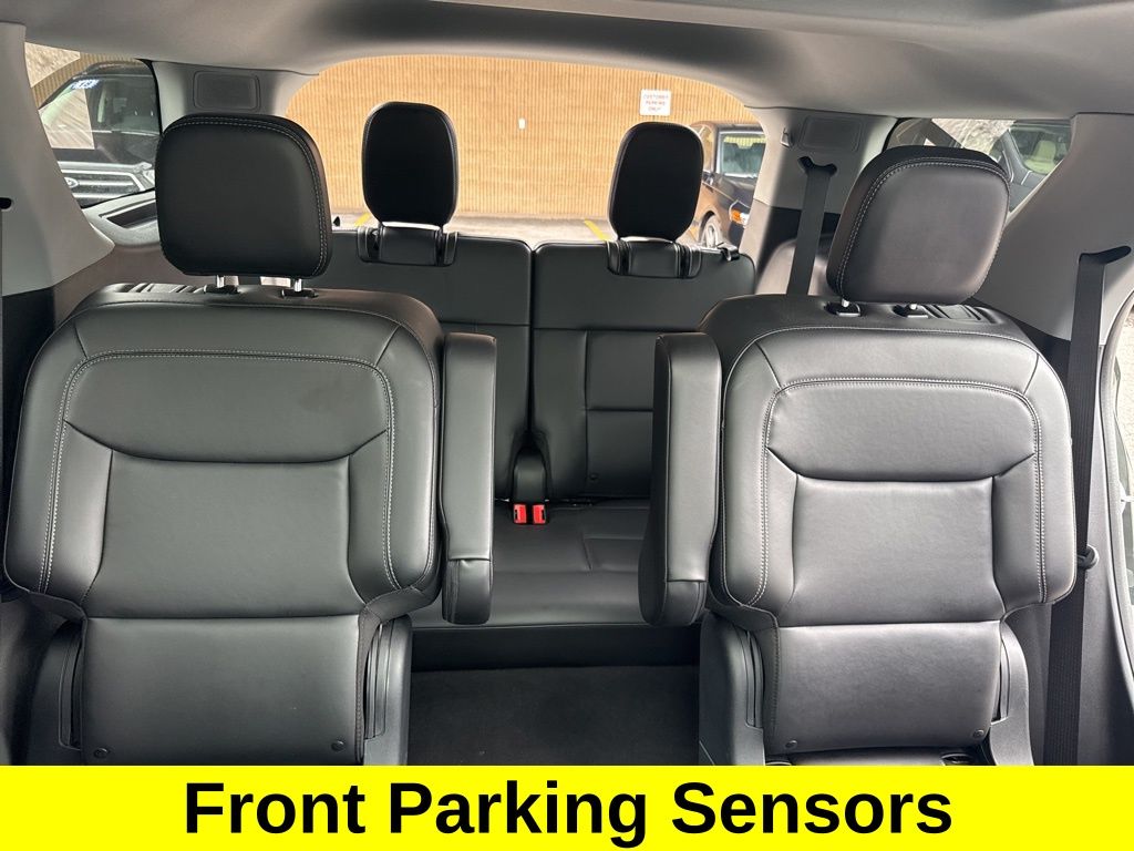 2024 Ford Explorer XLT photo 14