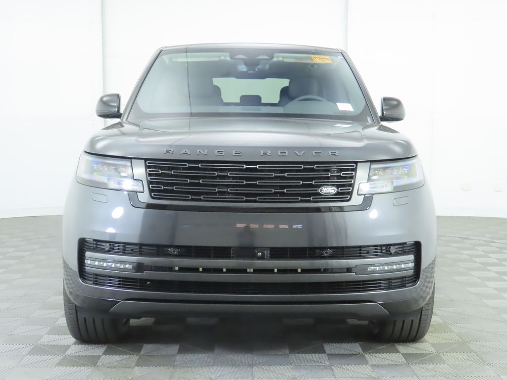 2025 Land Rover Range Rover SE photo 2