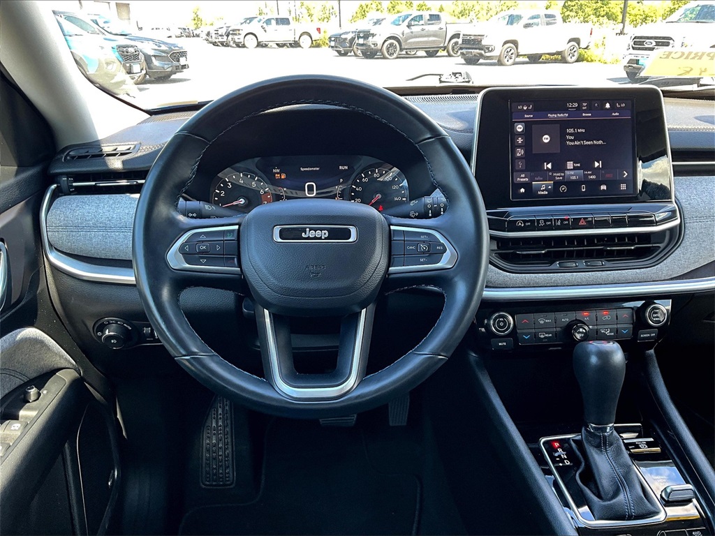 2022 Jeep Compass Latitude photo 15