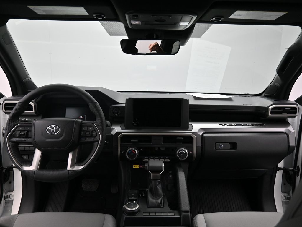 2024 Toyota Tacoma photo 26