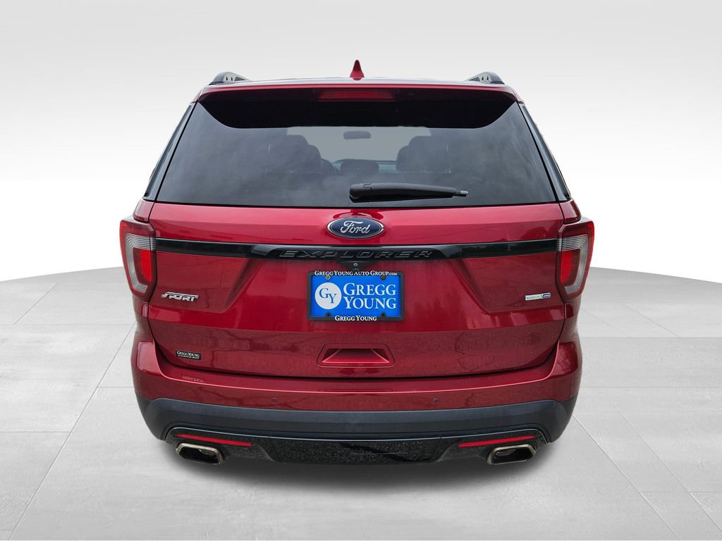 2017 Ford Explorer Sport photo 4
