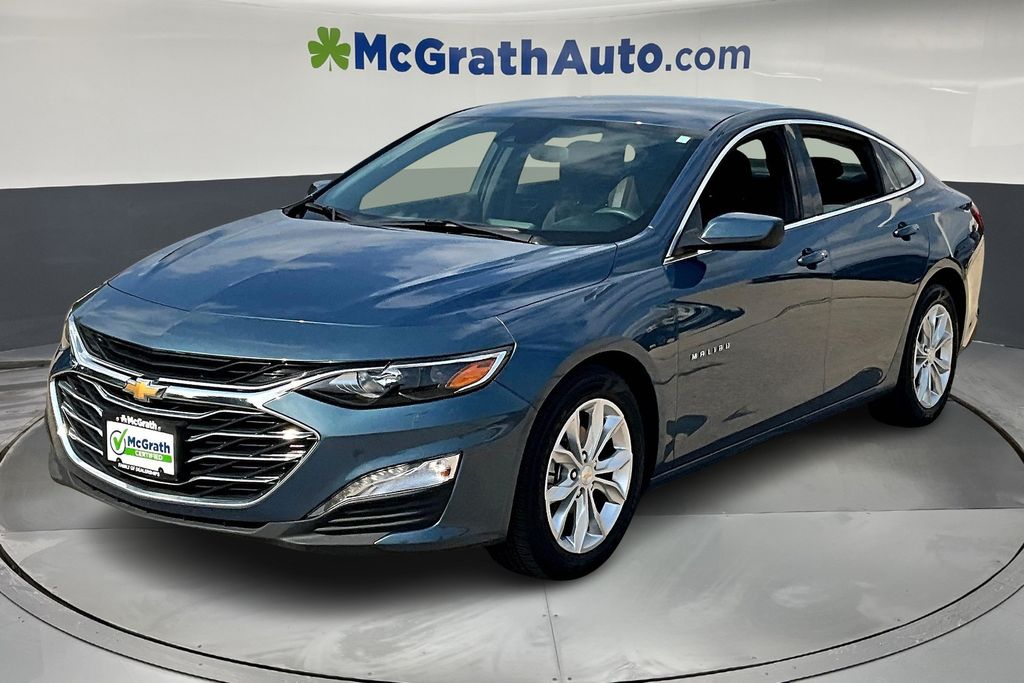 2024 Chevrolet Malibu 1LT photo 3