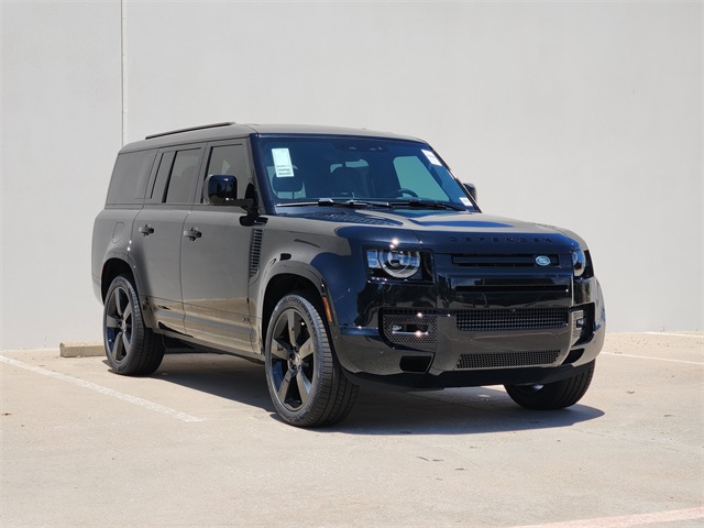 2025 Land Rover Defender 130 V8 photo 2