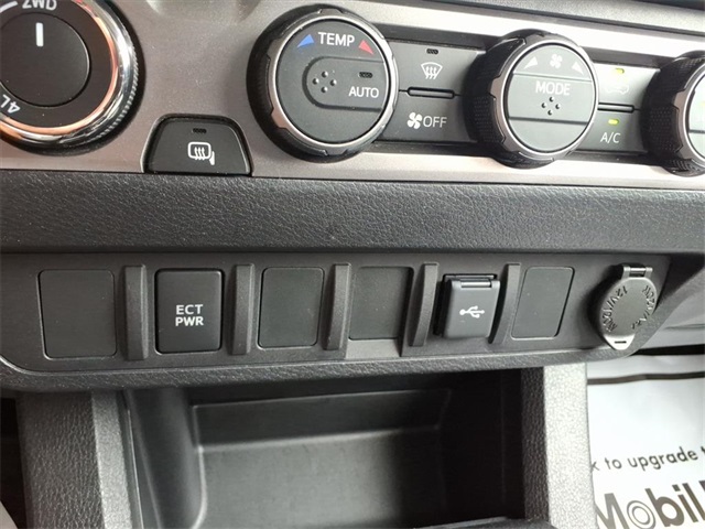 2022 Toyota Tacoma SR 4x4 Double Cab photo 21