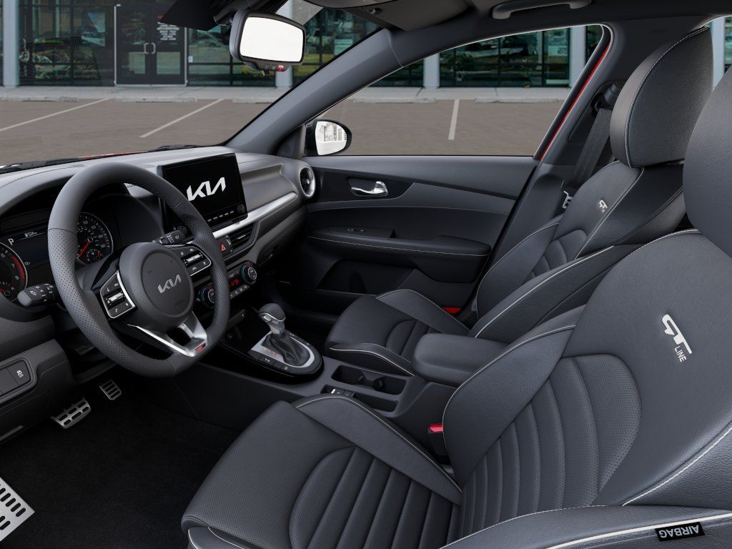 2024 Kia Forte GT-Line photo 17