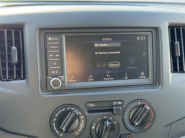 2020 Nissan NV200 S photo 16