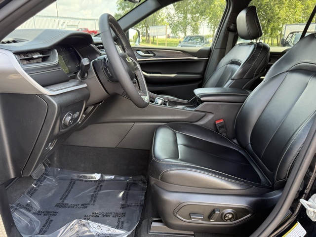 2024 Jeep Grand Cherokee Limited photo 18