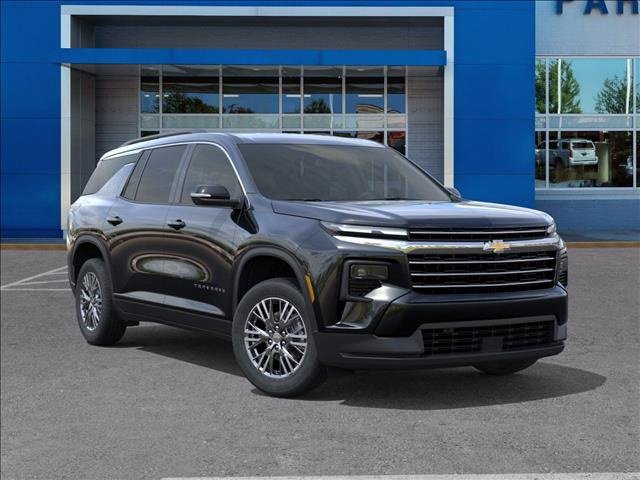 2026 Chevrolet Traverse photo 2
