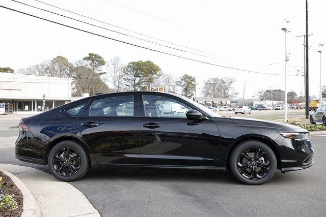 2025 Honda Accord SE photo 9